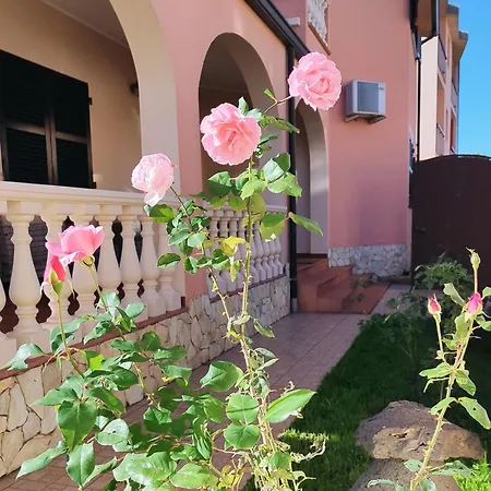 La Casa Di Bonaria Nyaraló *